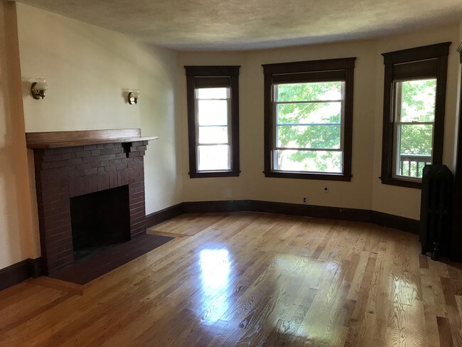 Photo - 510 Belmont St Unit 1