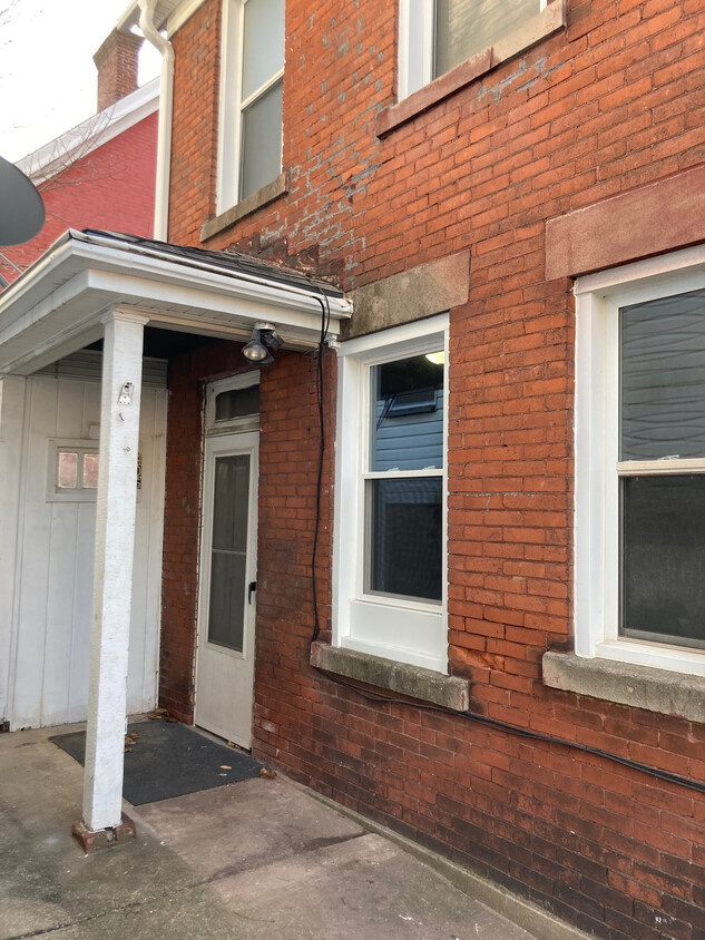 Photo - 406 Wabana St (Pittsburgh, PA)