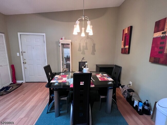 Photo - 87 Rachel Ct