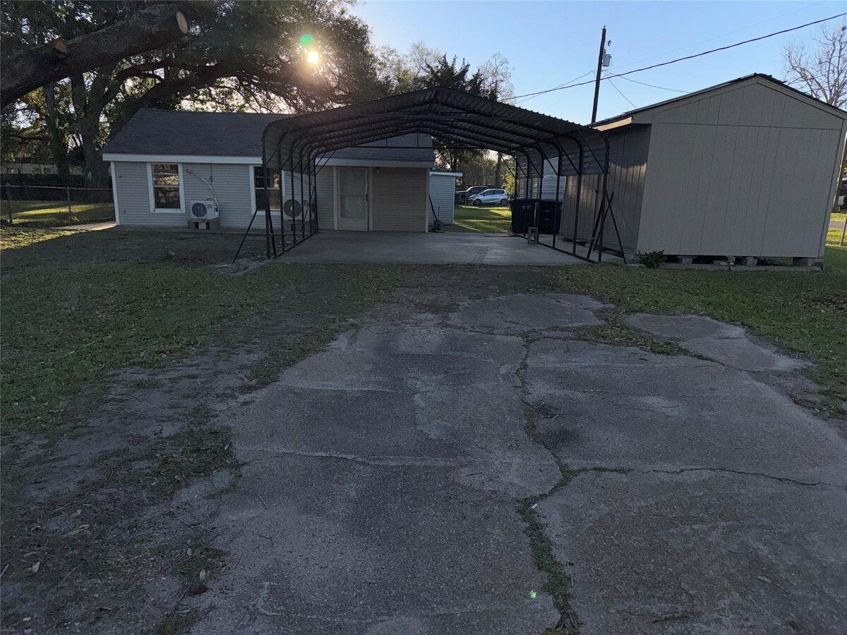 Photo - 406 7th St