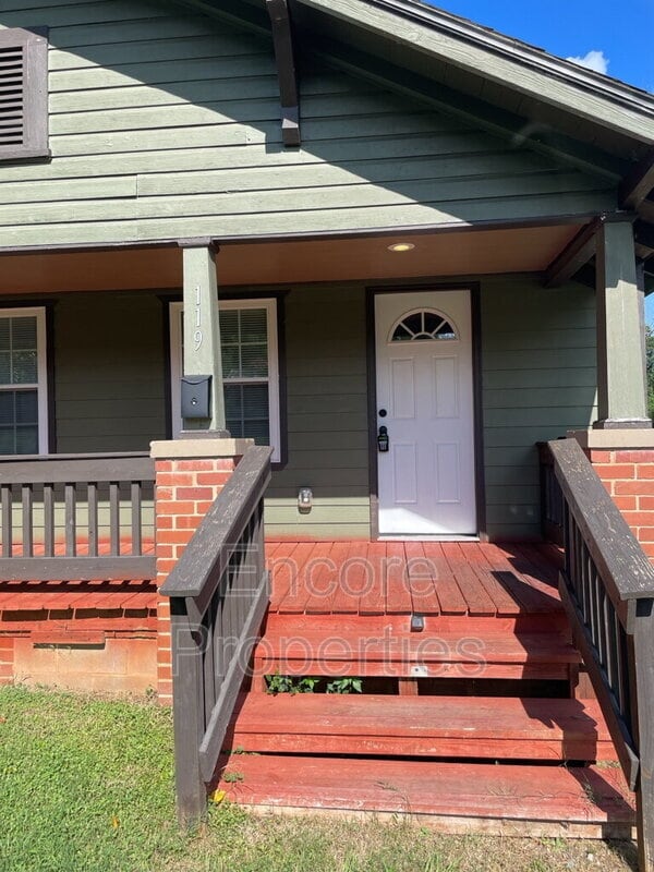Photo - 119 S 7th Ave