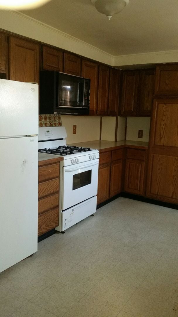 Photo - 881 E Market St