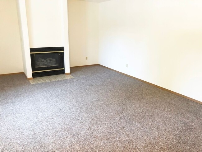 4-Plex Located Unidad 1919 Carol Drive