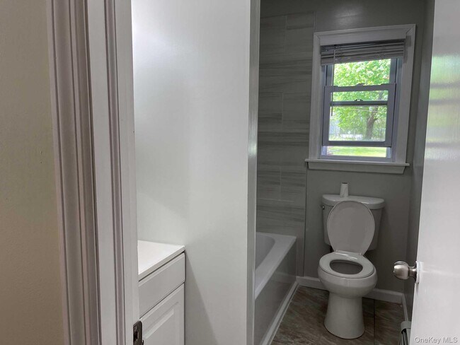 Photo - 37 Williams Ave