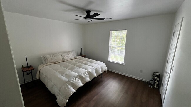 Photo - 3866 W Wilson St