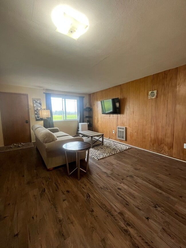 Photo - Fully Furnished 1-Bedroom Duplex