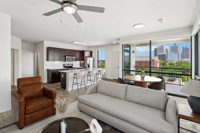 B2 Living Area