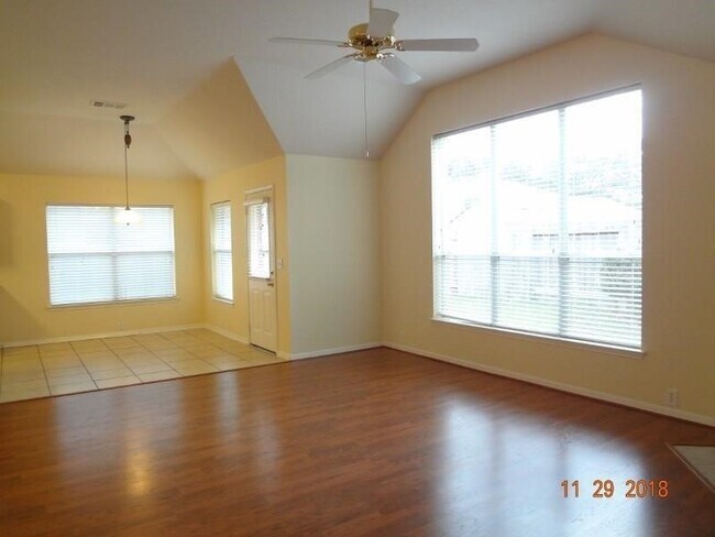 Photo - 3135 Silver Cedar Trail