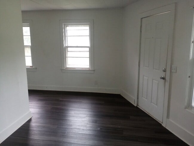 Photo - 2 Bedroom 1 Bathroom
