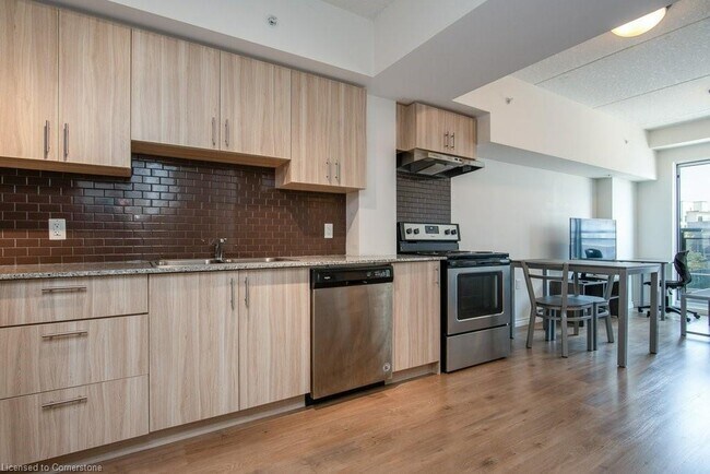 Photo - 275 Larch St Unit 275-F larch St