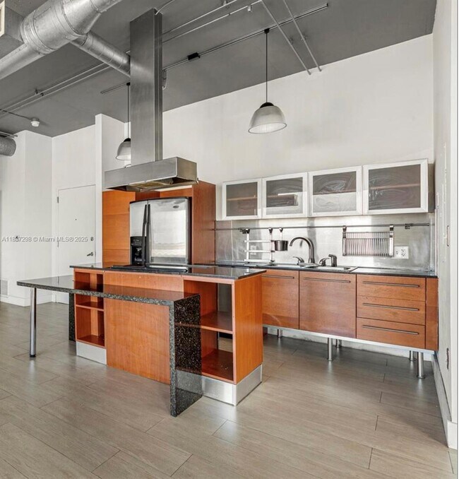 Photo - 10 SW South River Dr Unit 1815