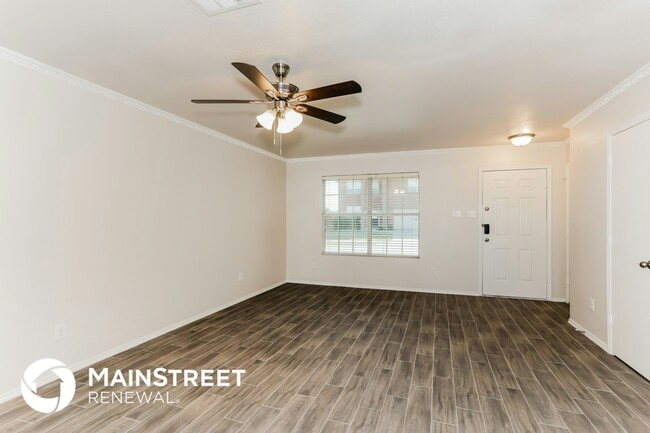 Photo - 106 Colonial Ln