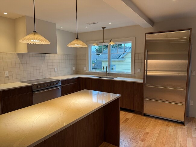 Photo - 2034 SE 28th Pl