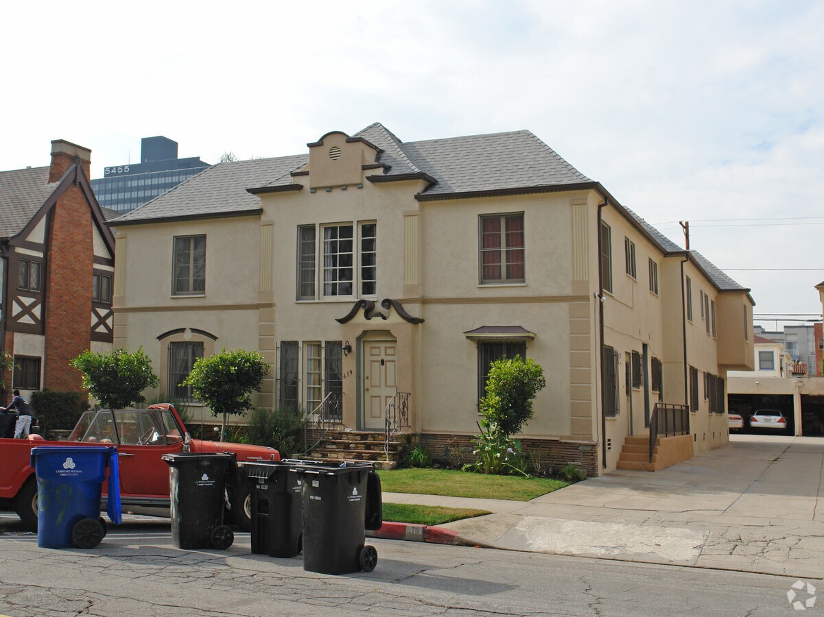 Photo - 619-623 1/2 S Detroit St