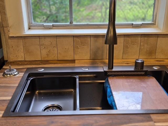 Photo - 233 Grant Cir