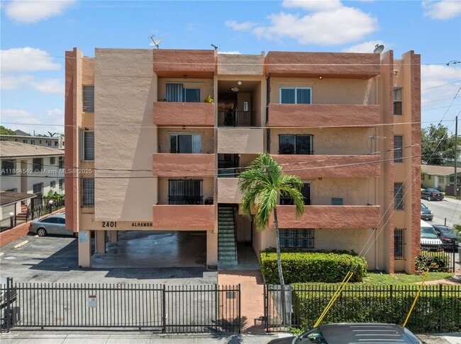 Building Photo - 2401 SW 10th St Unit 401 Rental
