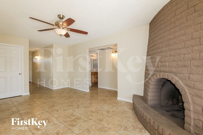 Photo - 3827 W Loma Ln