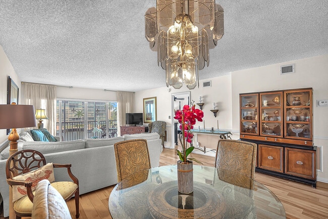Photo - 1523 E Hillsboro Blvd Unit 336
