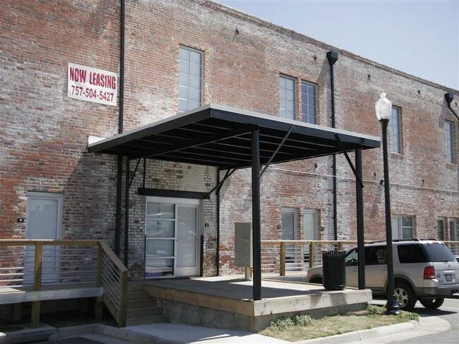 Photo - Seventy Five Place