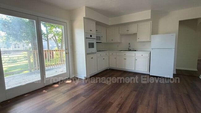 Photo - 197 Westwood Dr