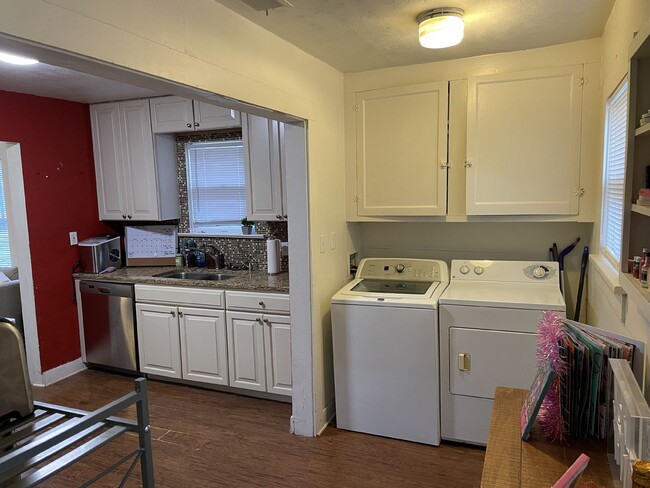 Photo - 2706 22nd St Unidad Front