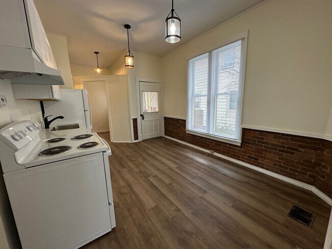 Photo - L1004 Unit 01