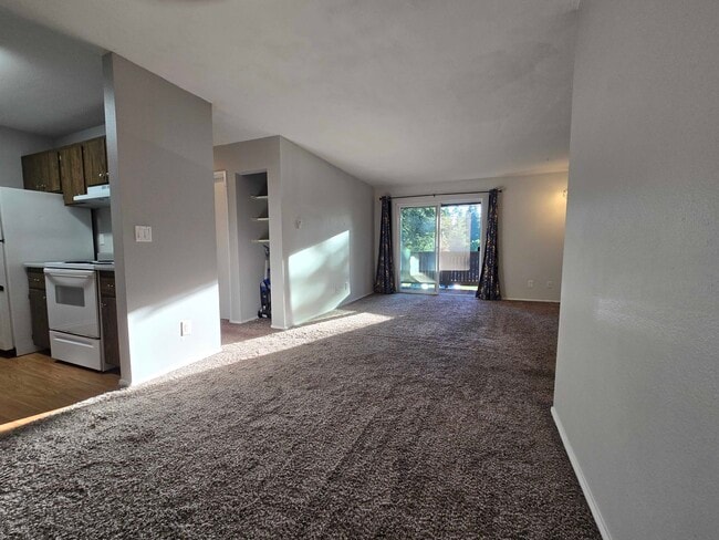Photo - 1605 N Visscher St Unit O207