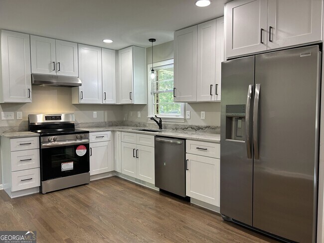 Photo - 720 Jewel Pl SW Casa