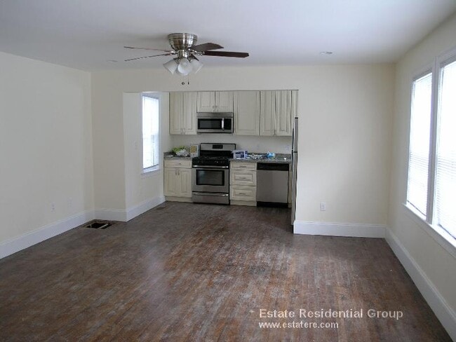 Photo - 169 Hillside St Unit 2