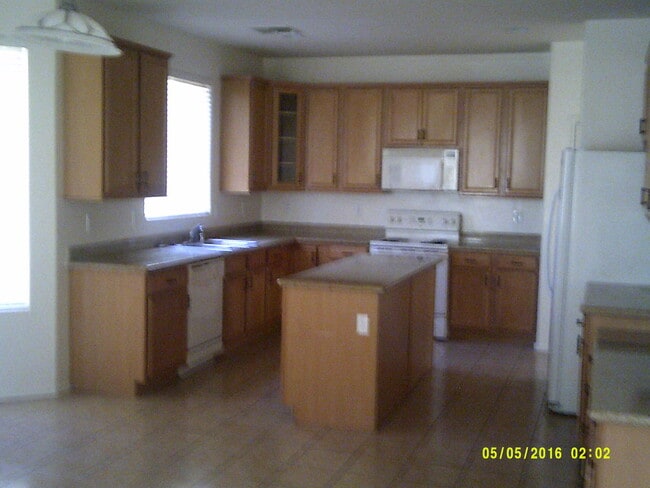 Photo - 15620 W Shangri La Rd