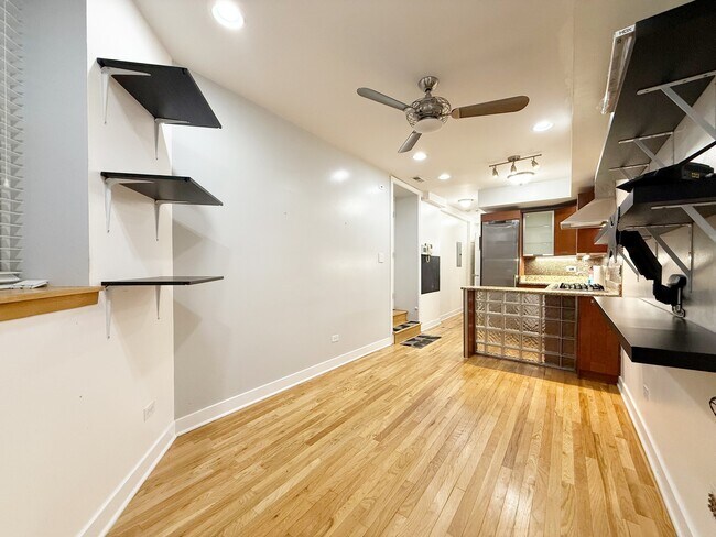 Photo - 3918 N Kedvale Ave Unit GN