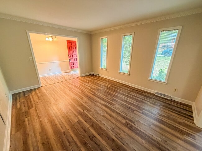 Photo - 309 Verner Dr