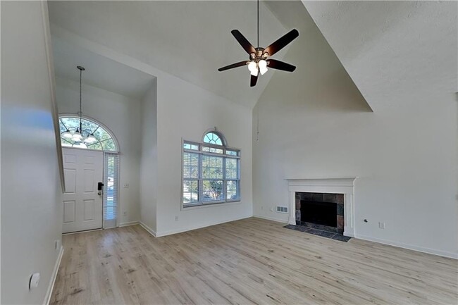 Photo - 137 St Ann Cir