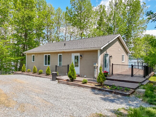 Building Photo - House for Rent