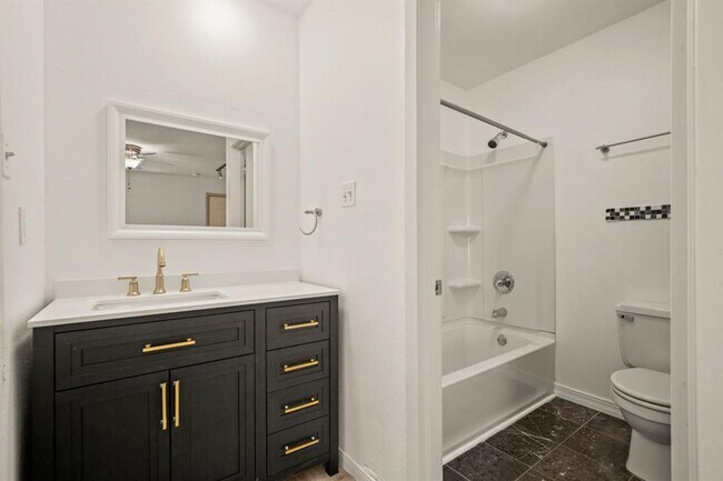 Photo - Fully Remodeled Studio Unit 5