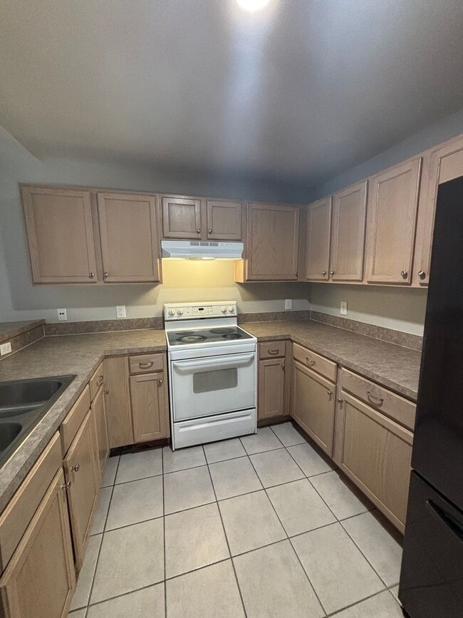 Photo - 5319 Centennial Blvd