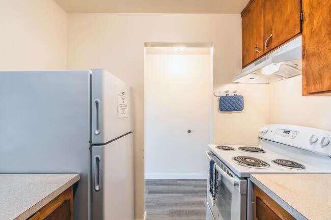 Photo - Cambridge Manor Apartments