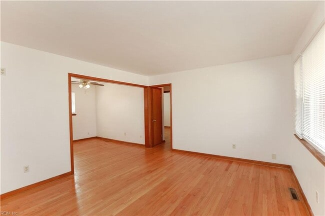 Photo - Hampton Duplex 2bed 1 bath