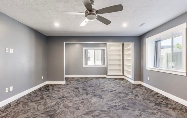 Photo - 692 Stone Brook Ln Unidad 1