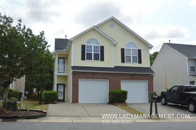 Building Photo - 2212 Thornblade Dr
