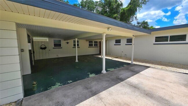 Photo - 518 Oranole Rd