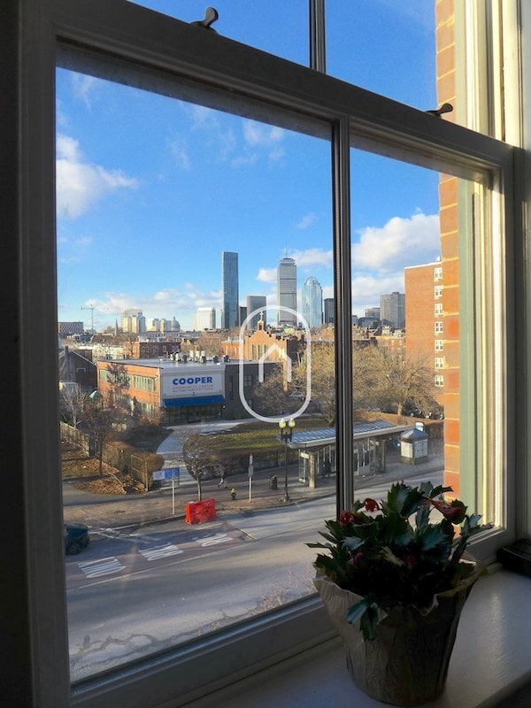 Photo - 1920 Washington St