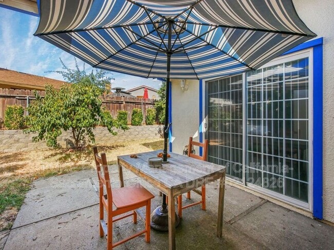 Photo - 3308 Chiswell Way