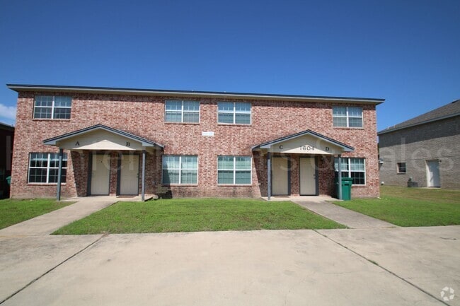 Building Photo - Heights Two-Bedroom! Rental