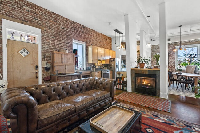 Building Photo - 43 Chestnut St Unit 301 Rental
