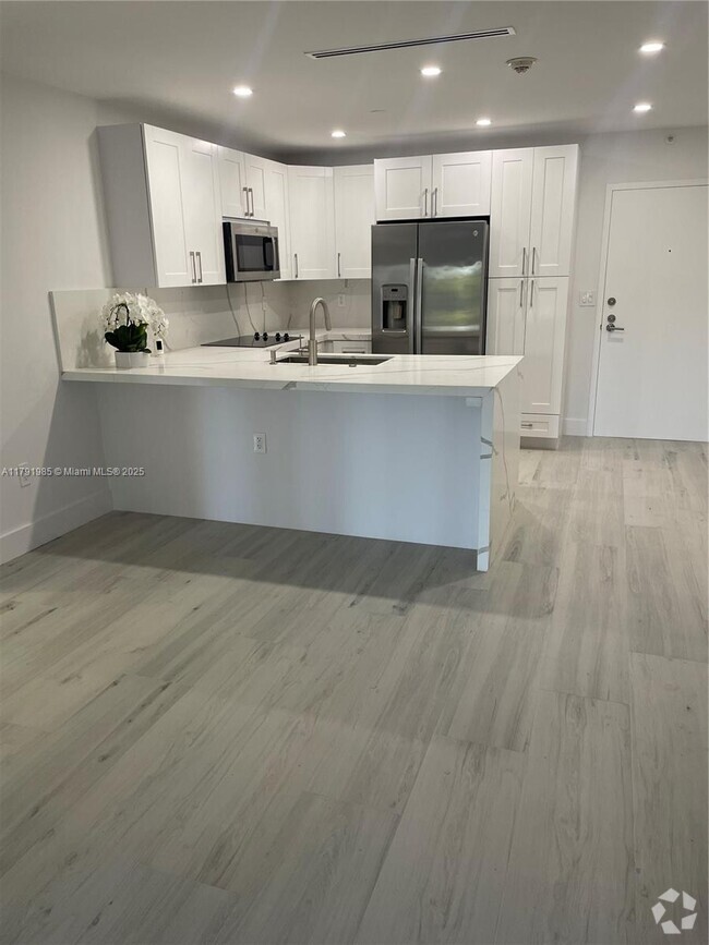 Building Photo - 575 Crandon Blvd Unit 307 Rental