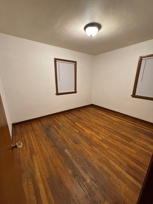Photo - 1538 Shell St