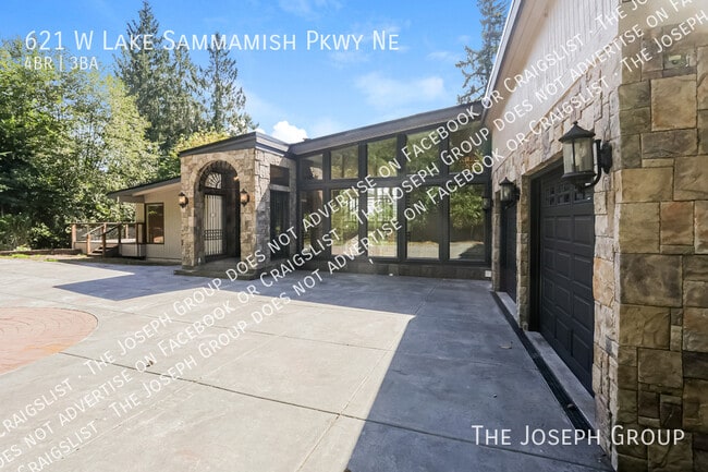 Building Photo - 621 West Lake Sammamish Pkwy NE Rental