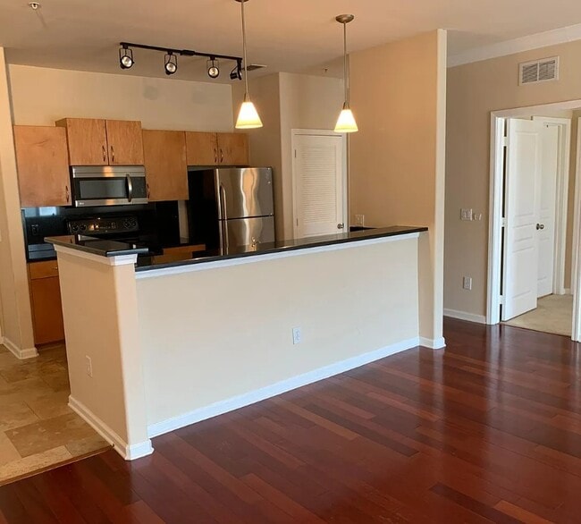 Photo - 8290 Gate Pky W Unit 512