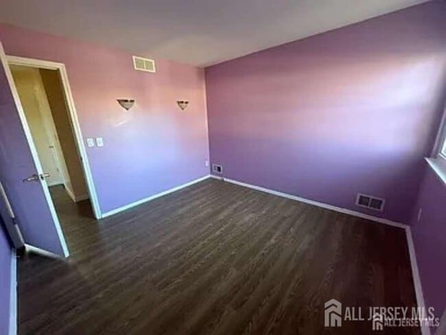 5 Hannah Dr